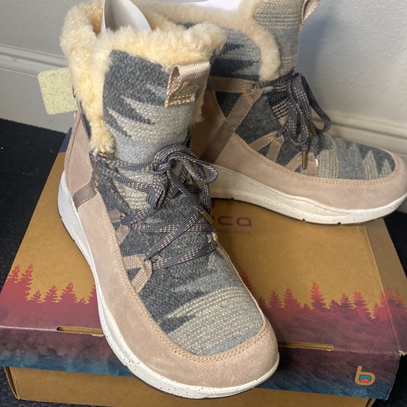 Bionica Women's Olesha All-Weather Waterproof Boots 11 Baywater - Picture 2 of 6